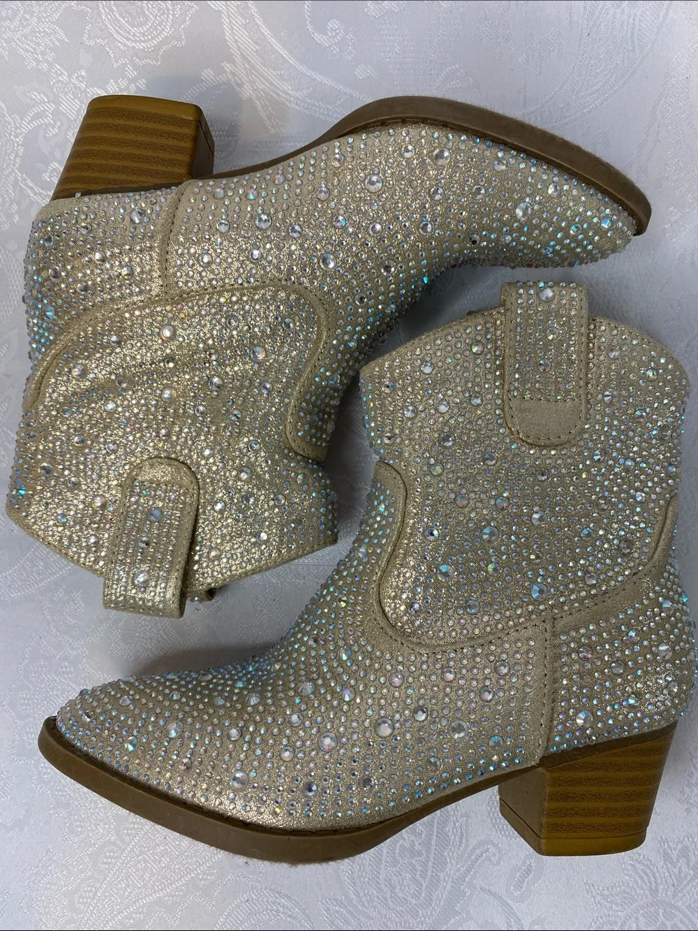 Pre owned girls Forever Link River Gold Rhinestone Bling Cowboy Boots, sz. 10
